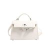 A versatile and classic single-shoulder crossbody bag