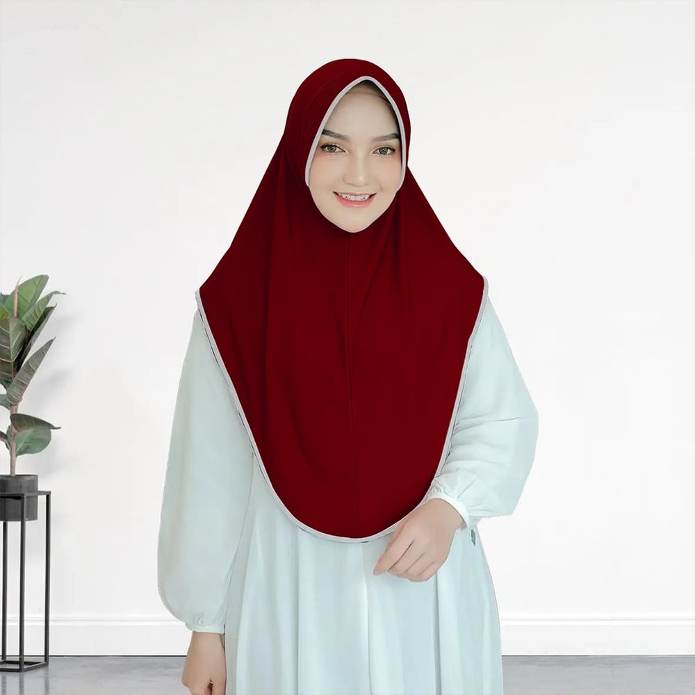 Contrasting color patchwork headscarf