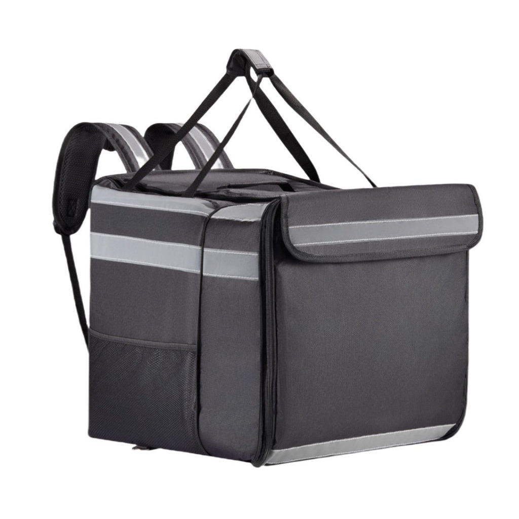Double-shoulder layered insulated refrigerated box