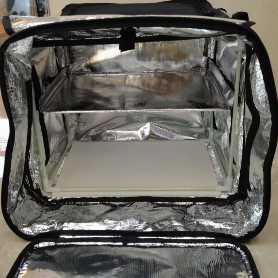 Double-shoulder layered insulated refrigerated box
