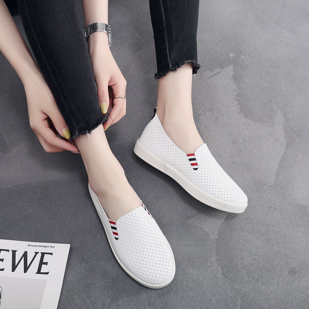 Old Beijing Cloth Shoes Women's Hollow Breathable Single-layer Shoes Flat Bottom All-match Cyber Popular White Shoes Soft Bottom