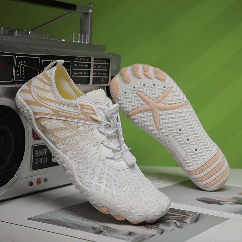 Breathable and anti-slip beach outdoor shoes