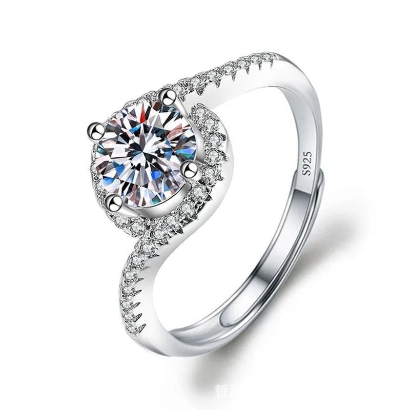 Adjustable diamond ring