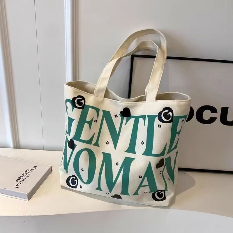Large-capacity tote bag
