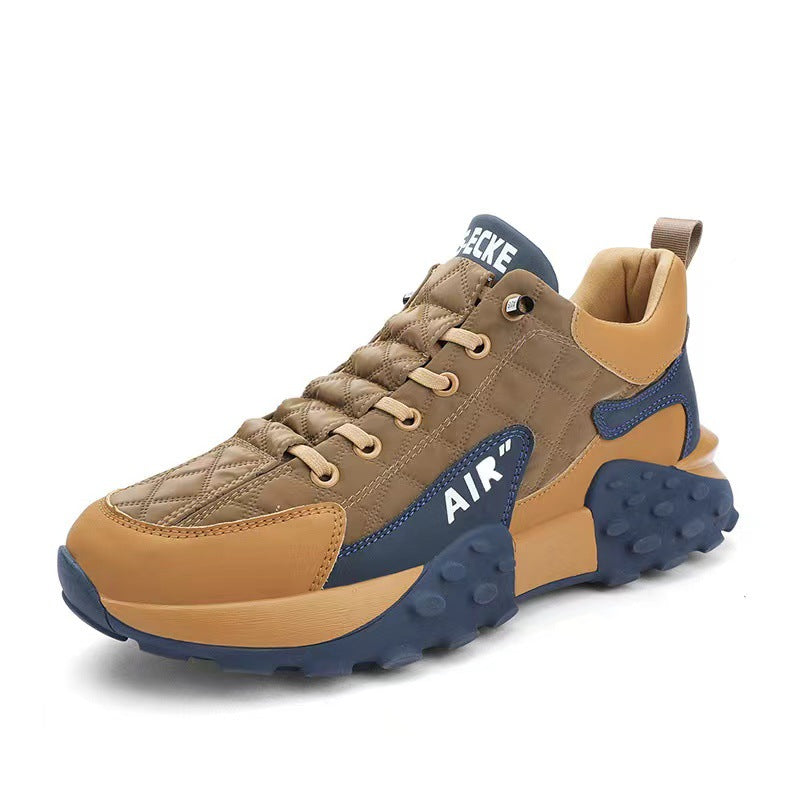 Low-top running shoes