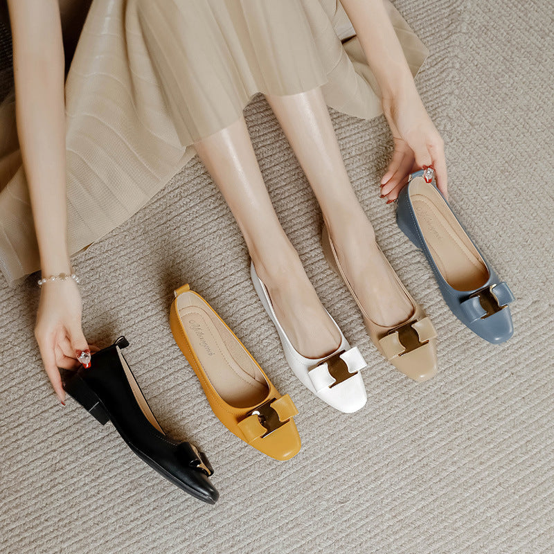 Shallow-mouthed evening breeze bean shoes, soft leather and soft soles, large-sized women's shoes
