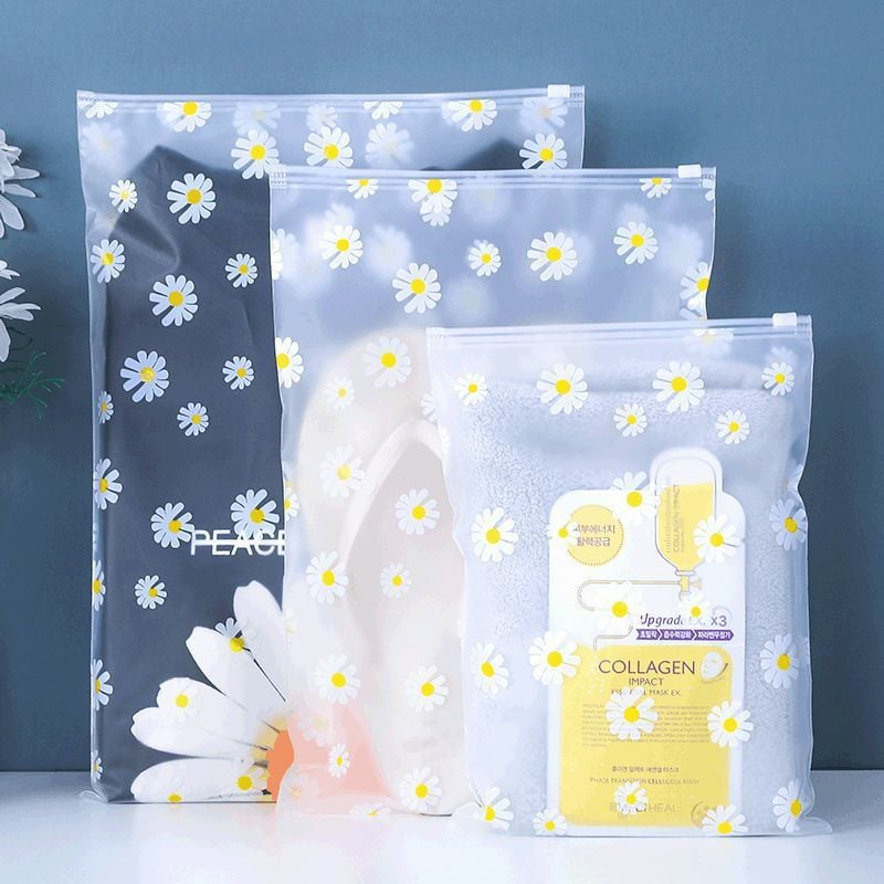 Clothing travel storage bag