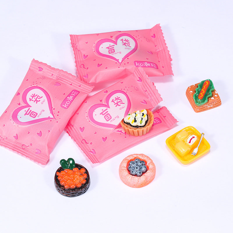 Miniature food play blind bag