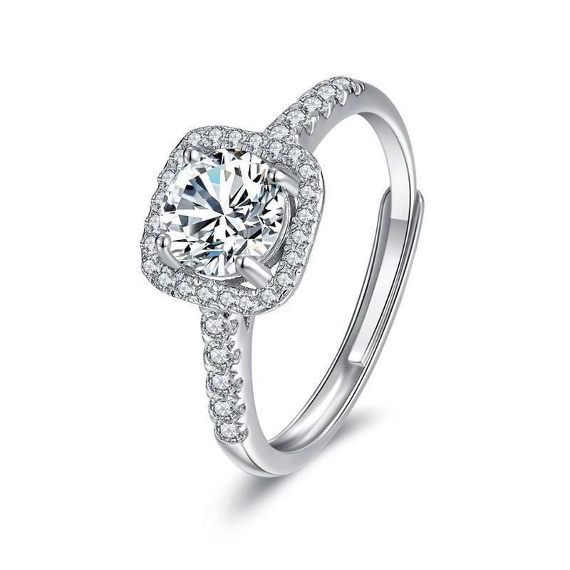 Adjustable diamond ring