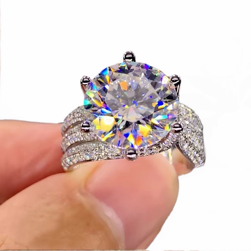Zircon ring