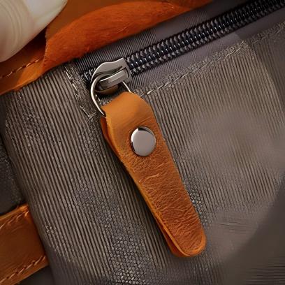 Portable toiletries and cosmetics bag