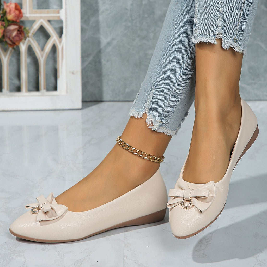 Fashionable butterfly shoes