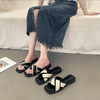 Sandwich one-piece flip-flop for women