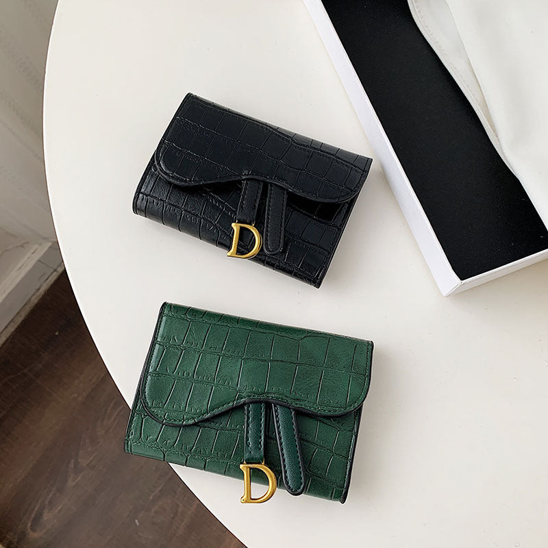 Crocodile-patterned embossed small wallet