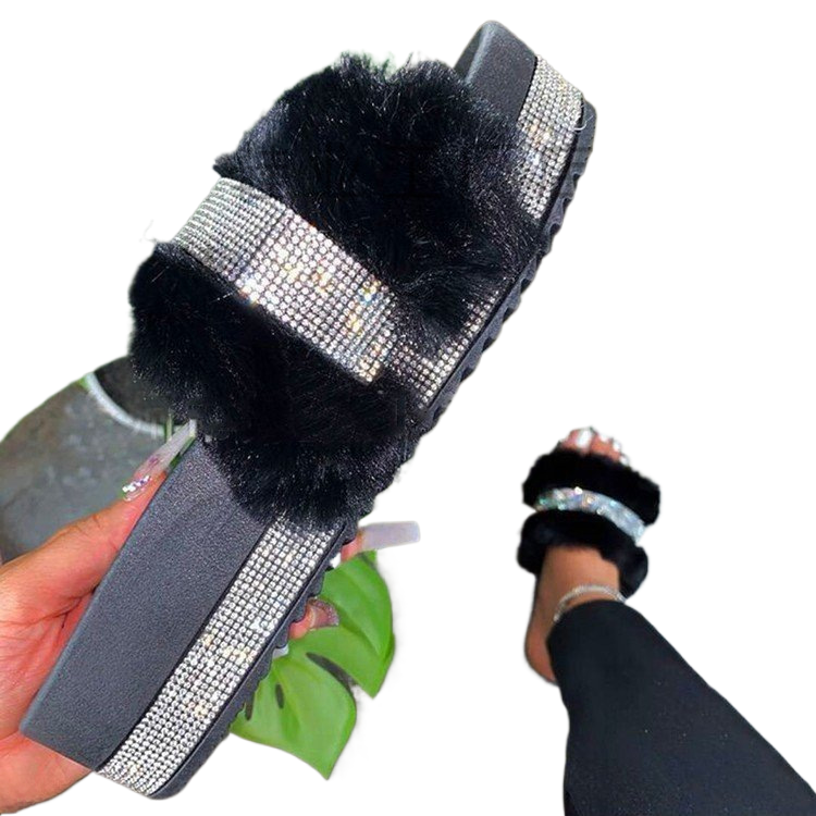 Thick-soled slippers