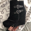 Pegged heel women's sandals